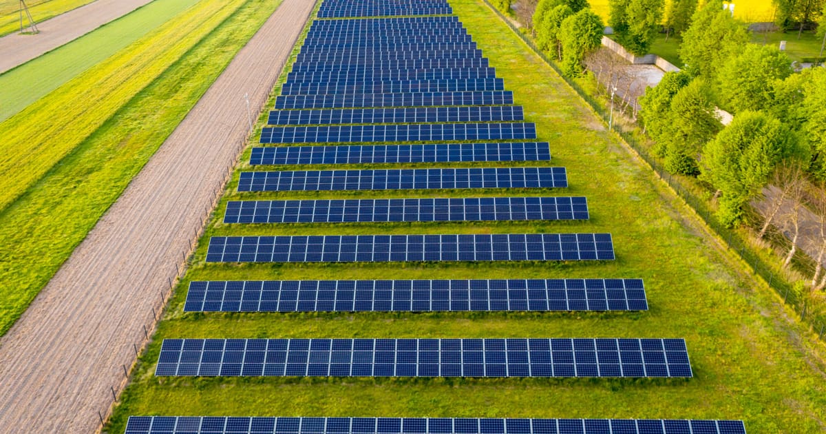 Fossil fuels face higher taxes than electricity under looming bill – POLITICO