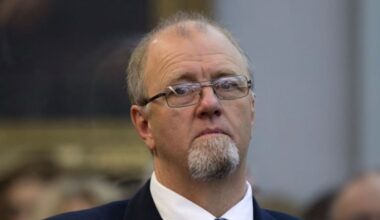 Mark Lundy’s lawyer asks for indication of electronic monitoring timeframe