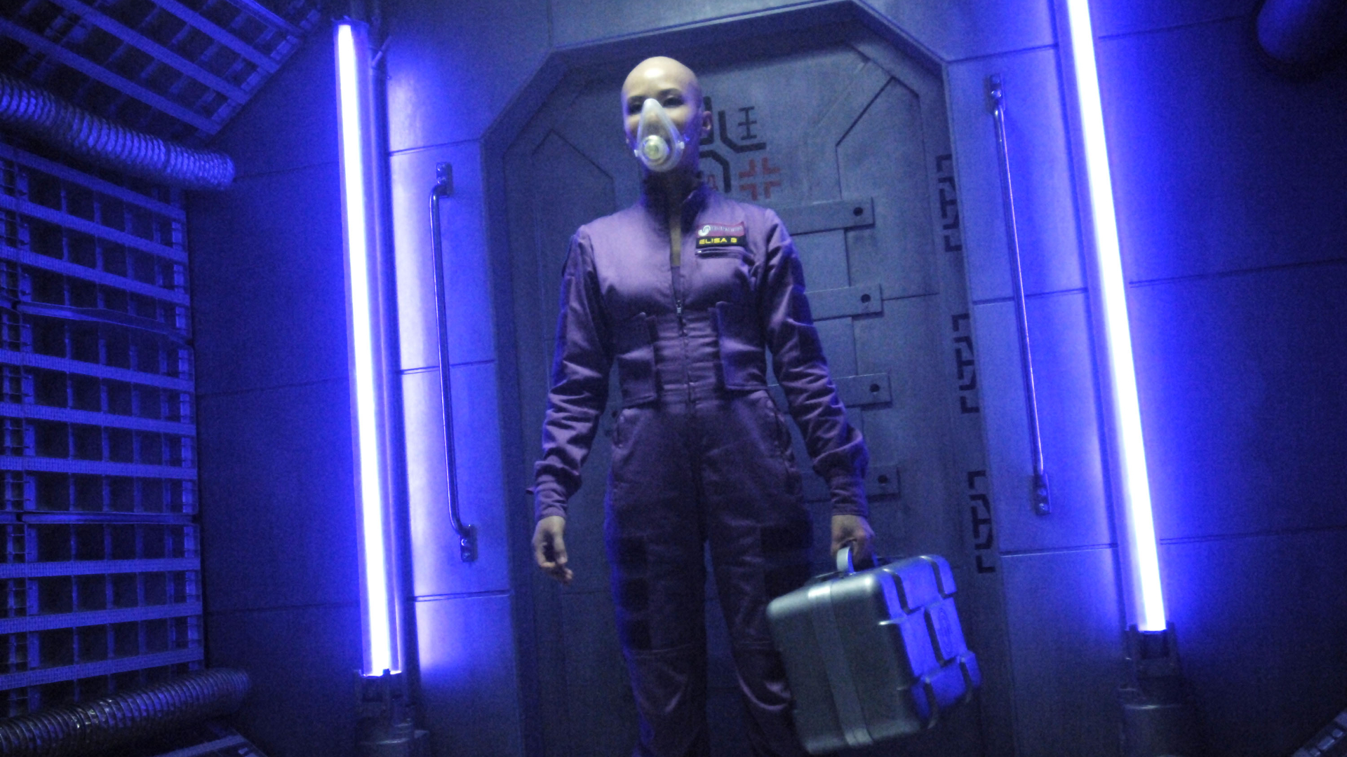 Screenshot from the 2008 sci-fi movie "Dante 01"