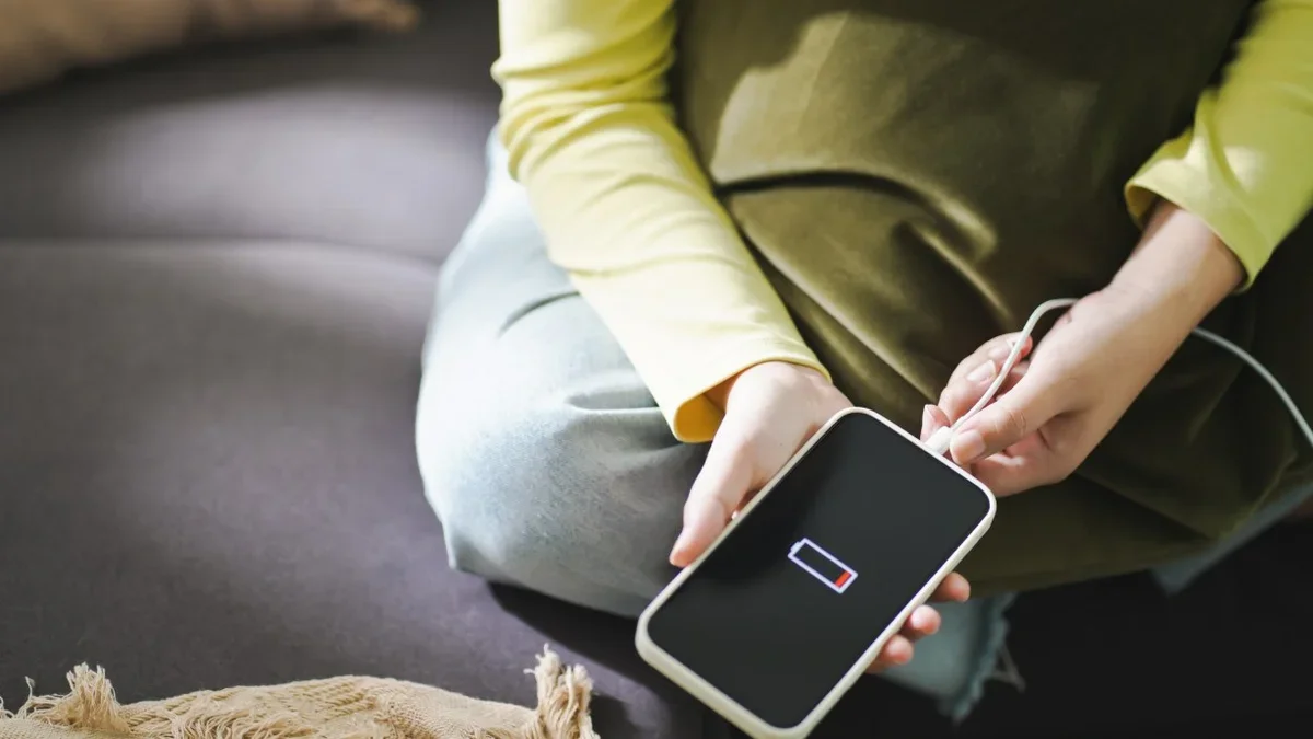I thought a giant battery would fix my phone anxiety. I was wrong