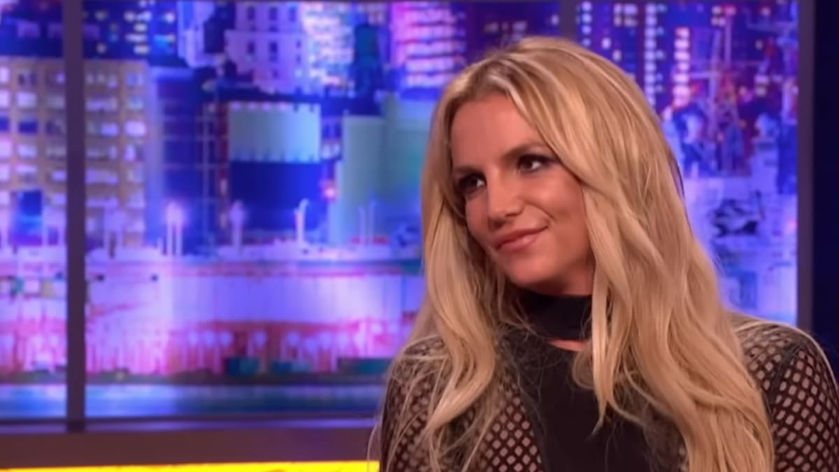 Britney Spears enters rehab after California DUI arrest and charges