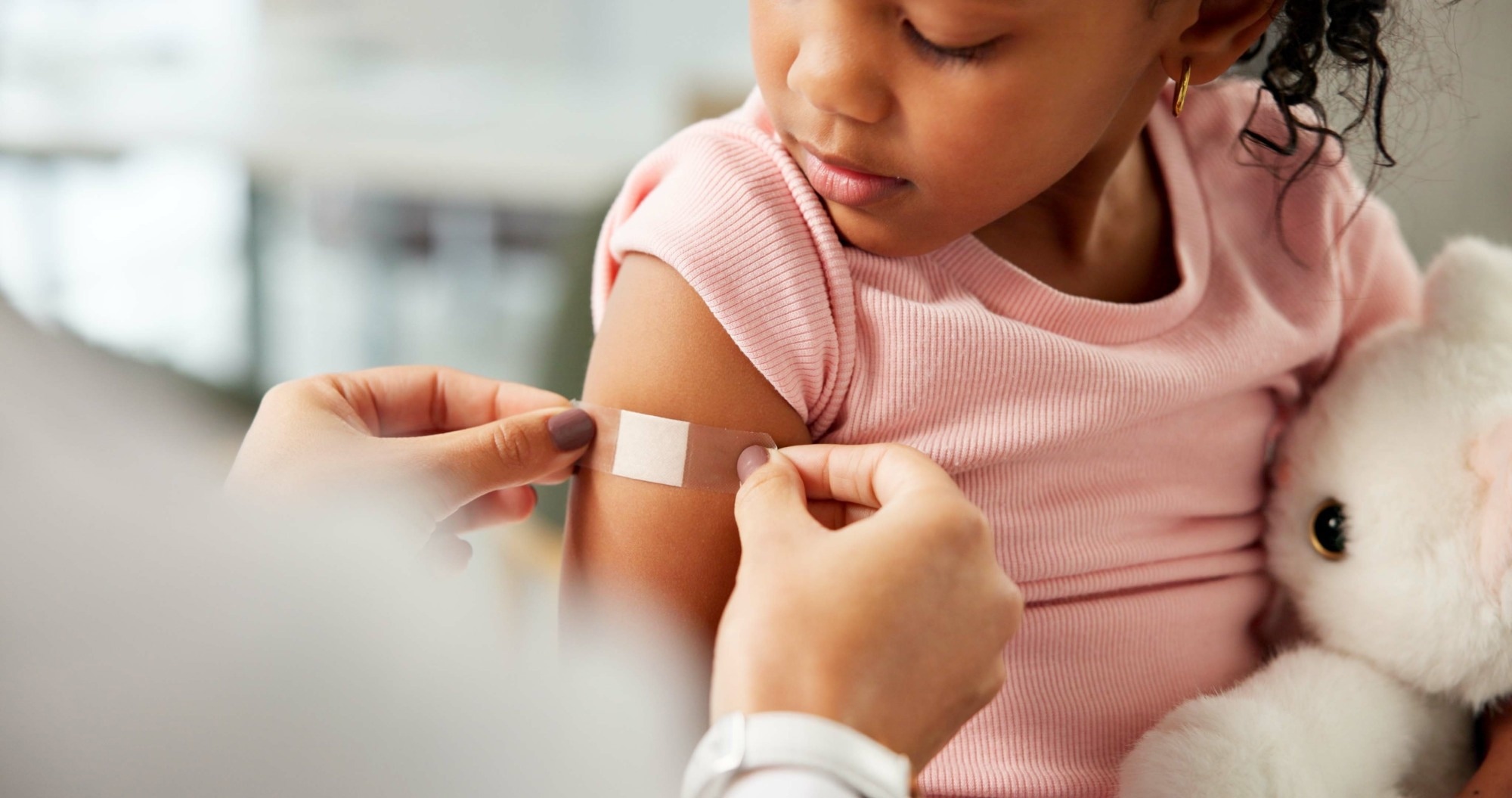 Study: Social Determinants of Childhood Vaccination Coverage in the United States Using National Immunization Survey Data From 2010 to 2023: Cross-Sectional Study. Image Credit: PeopleImages / Shutterstock