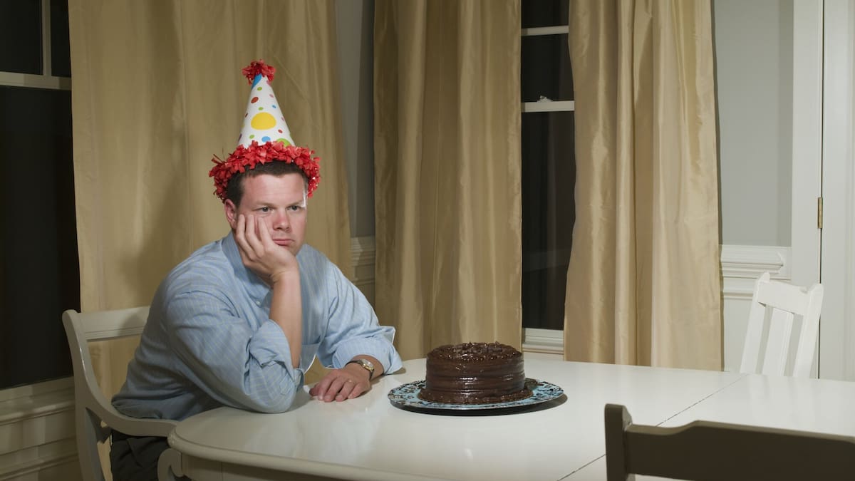 How to avoid being friendless at 40: Fix these common mistakes men make