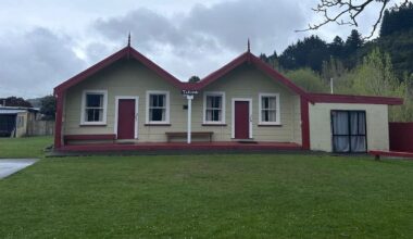 Whanganui police aware of online posts targeting Treaty signing