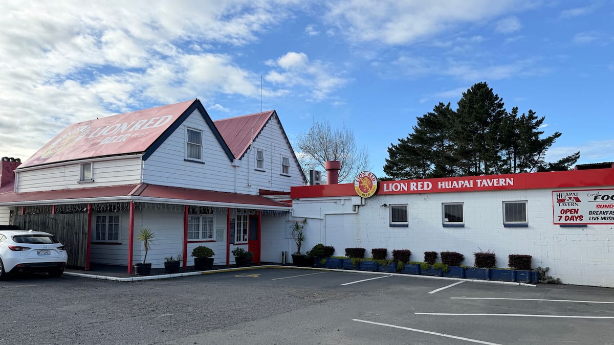 Huapai Tavern faces scrutiny at licence hearing over child assault incident
