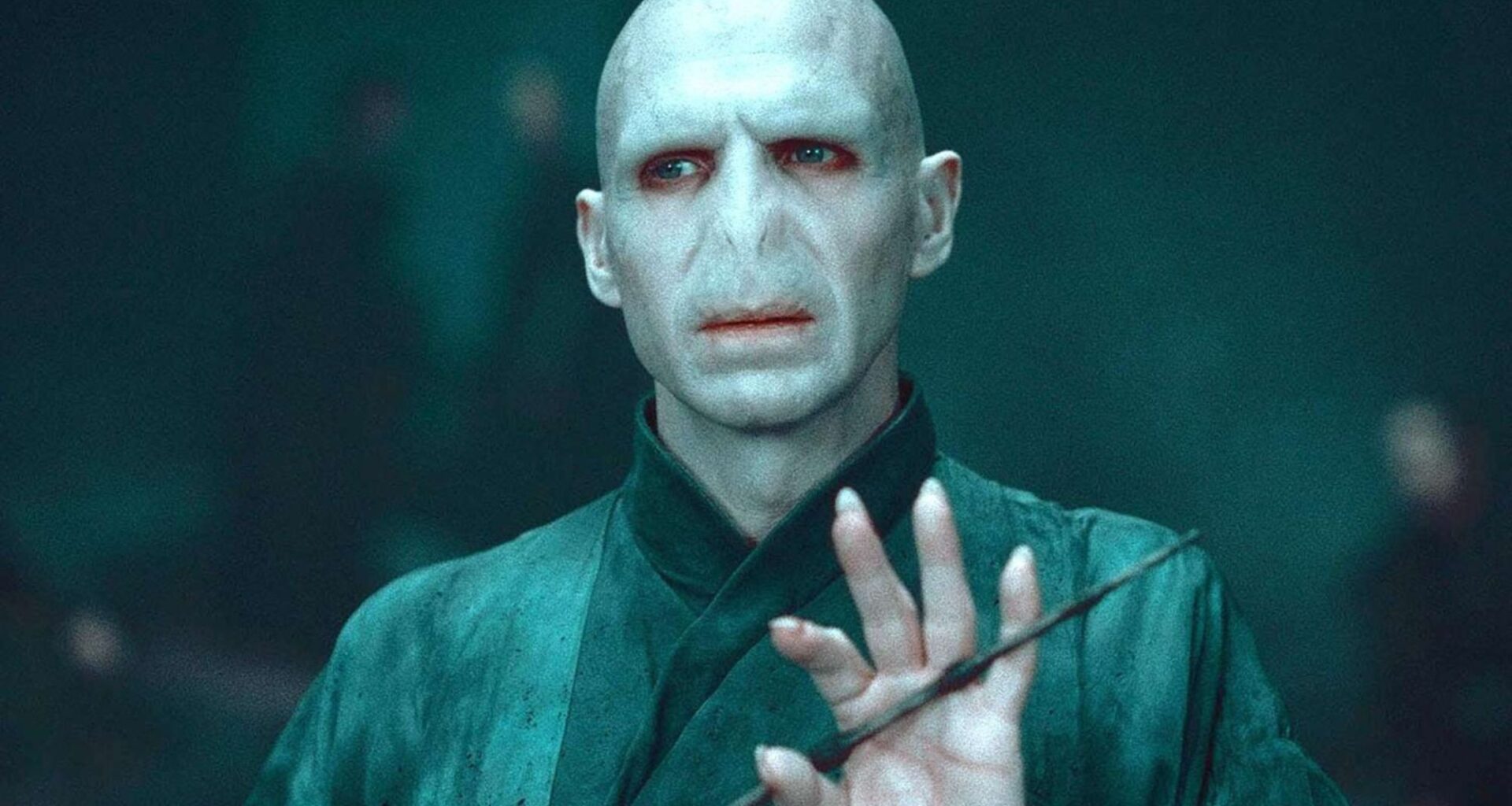Harry Potter Fans Revolt as Ralph Fiennes Suggests Controversial Voldemort Replacement
