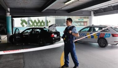 Armed police swarm Glenfield Mall, four nearby North Shore schools in lockdown