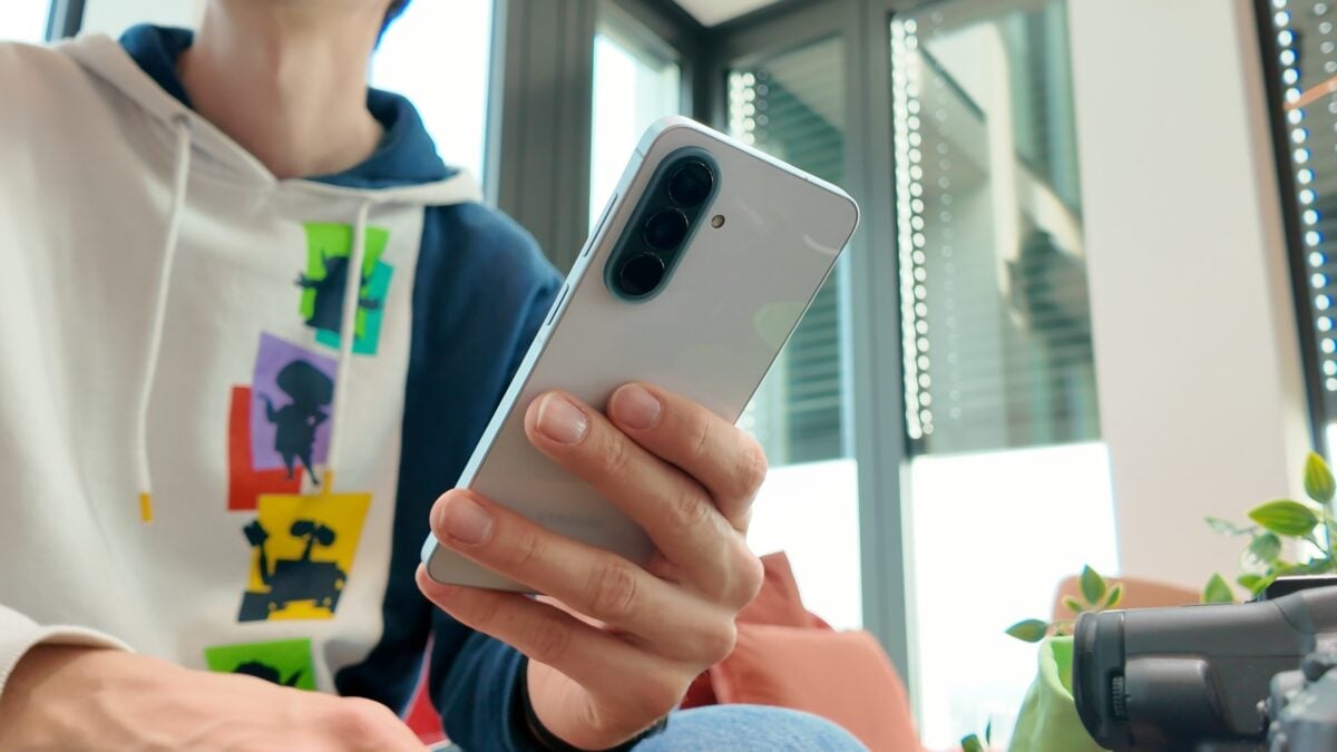 Galaxy A57 UK Deal: Stack two gift codes for a lower price