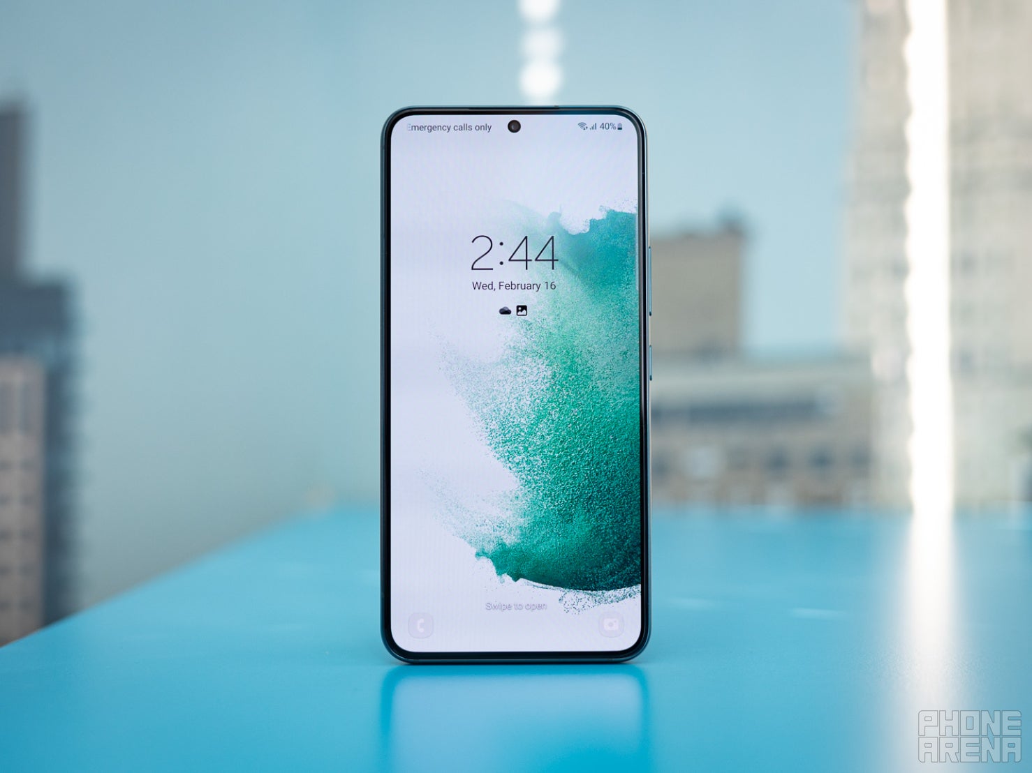 Samsung Galaxy S22 front