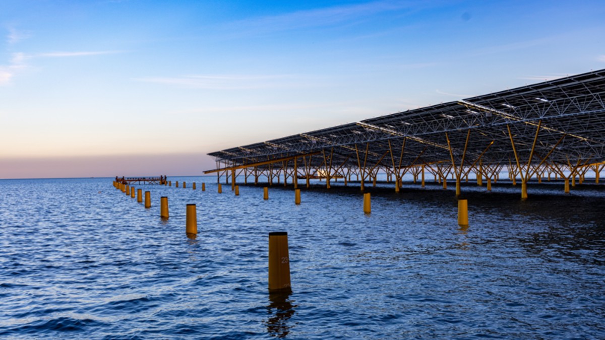 China offshore solar farm