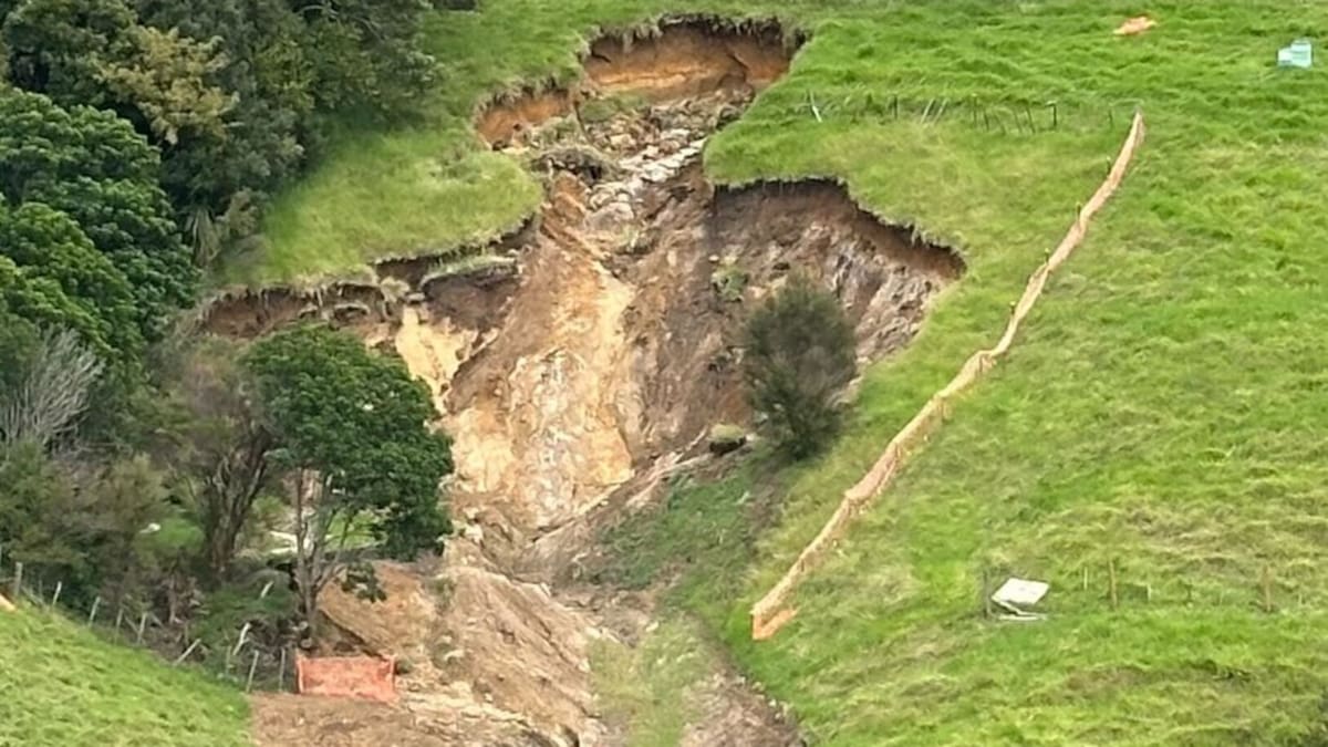 Speed limit reduced on Kaitemako Rd after slip worsens in heavy rain
