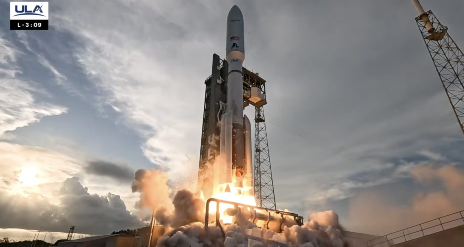 Watch The Incredible Moment Atlas V Launch Sends 29 Amazon Satellites Into Orbit