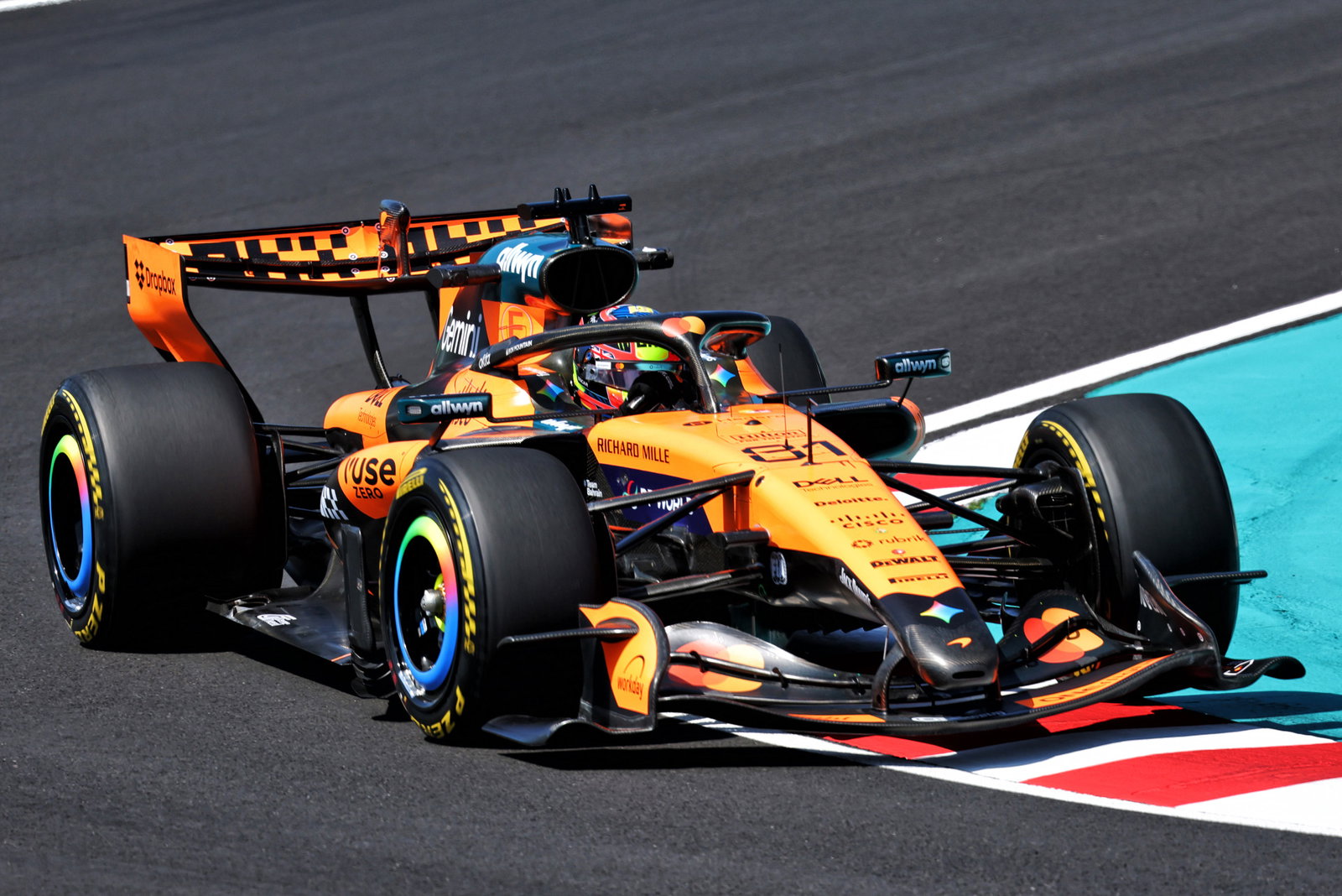 Piastri sidelined by issue in Nurburgring tyre test