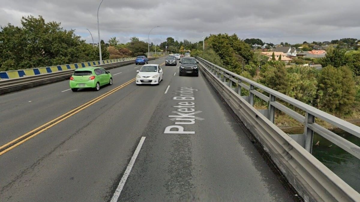 Serious two-vehicle crash closes Hamilton’s Wairere Drive