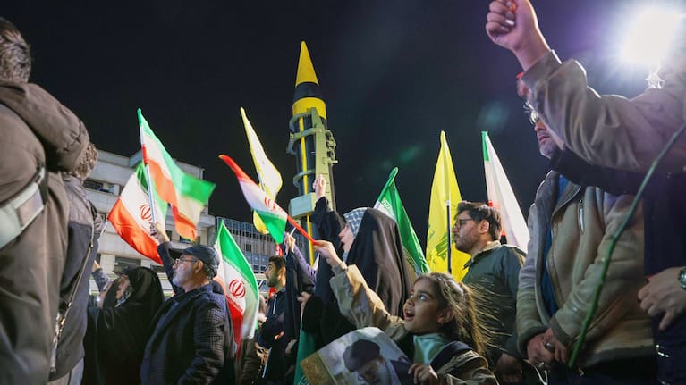 A ballistic missile is displayed by Iran's Revolutionary Guard during a pro-government demonstration at Enqelab-e-Eslami (Islamic Revolution) Square in downtown Tehran, Iran, Tuesday, April 21, 2026.