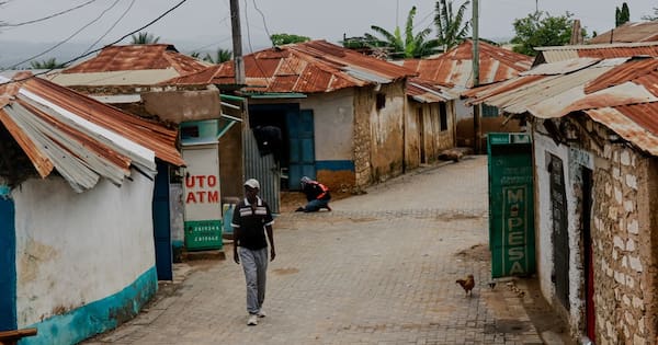 Experts warn of rising lead risks in Africa's solar energy boom