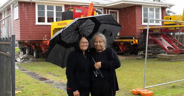 Community gifts new home to health worker after fire