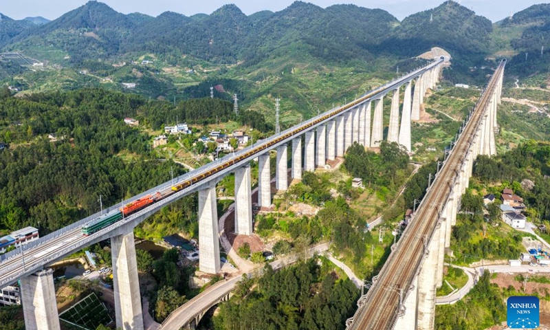 China's railway construction gains steady momentum in Q1