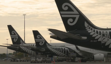 Air NZ plane struck by lightning en route to Auckland