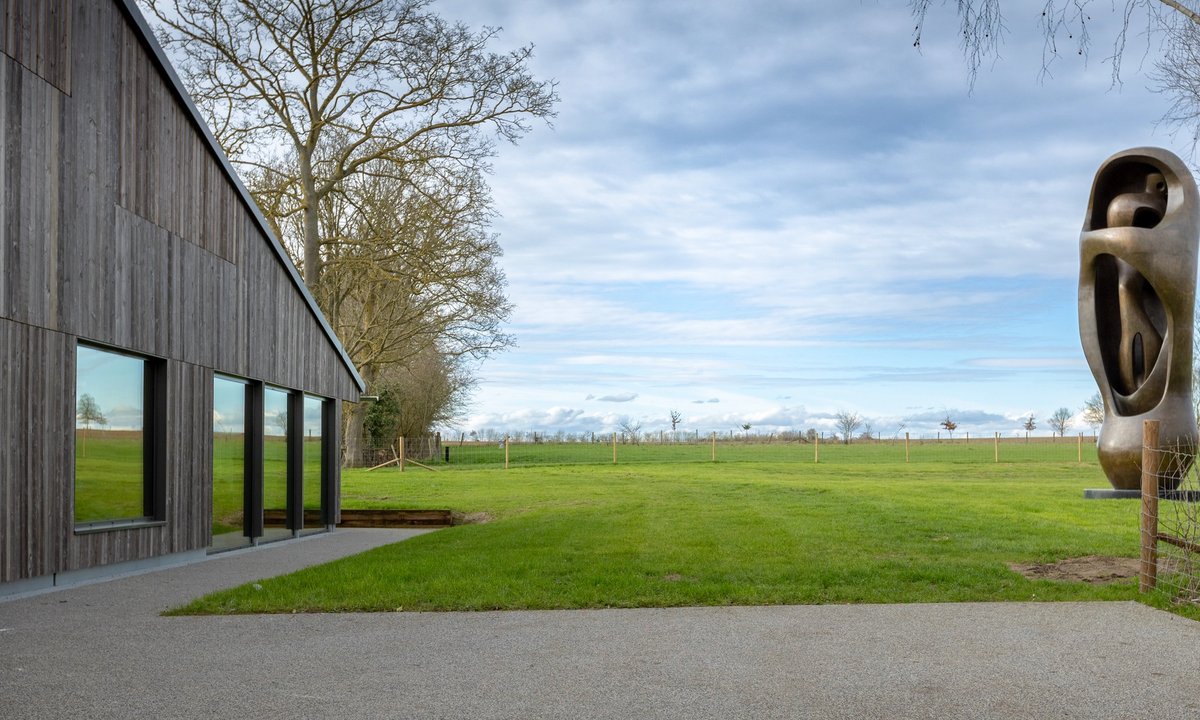 Barn at Henry Moore’s former home redeveloped into exhibition space - The Art Newspaper