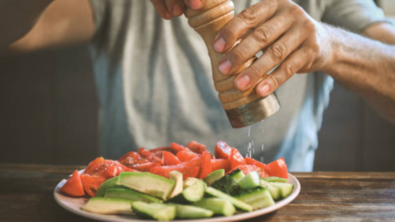 Beauty and skin expert urges people to focus on nutrient diversity and whole foods rather than following social media trends blindly