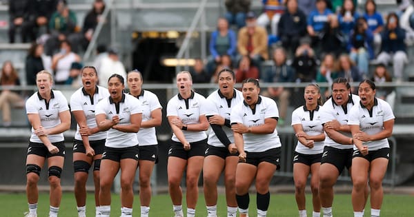 Black Ferns come from behind to beat Canada