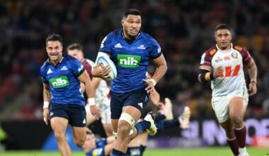 Blues unite in show of support for teammate with terminal cancer