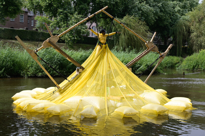 bosch parade returns with floating sculptures and inflatables on dommel river in netherlands - 2