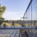 © Pablo Casals Aguirre House SI / Iragüen Viñuela Arquitectos - Exterior Photography