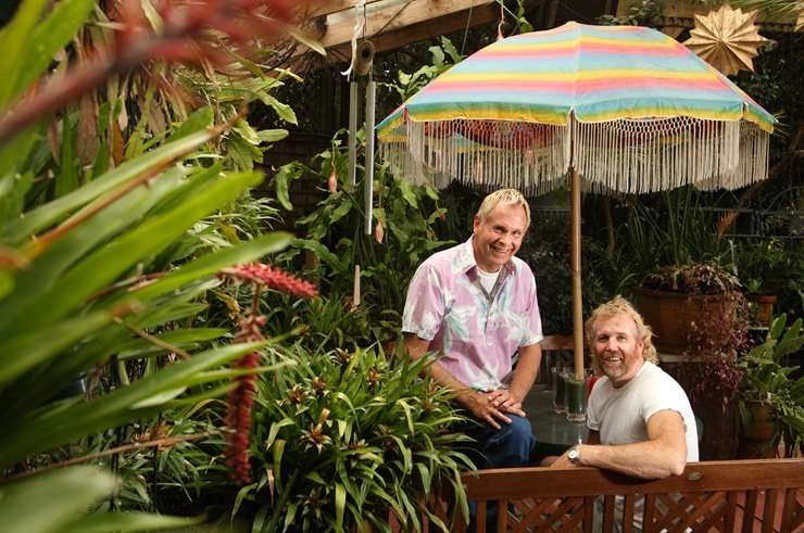 TV gardener Dale Harvey, left, in 2009 with his partner John Newton. The couple were opening their garden to the public for the Heroic Garden Festival. Photo / Sylvie Whinray