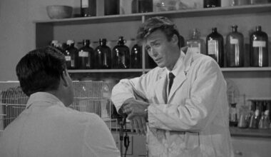 Clint Eastwood cold welcome first set