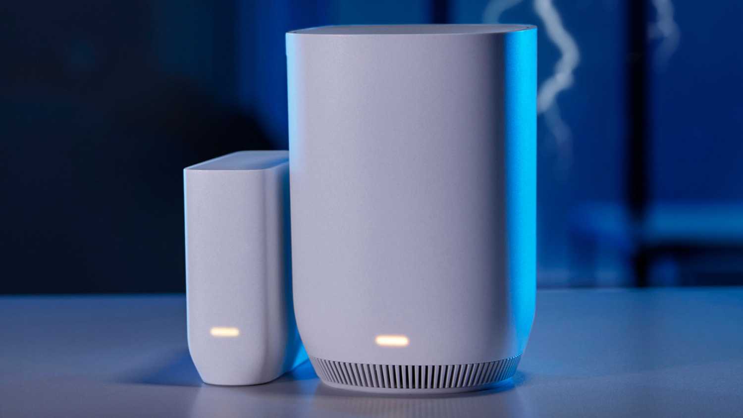 A Comcast Xfinitiy Wi-Fi router with cellular backup.