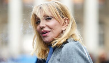 Watch Geese's Newest Fan, Courtney Love, Cover 'Au Pays du Cocaine'