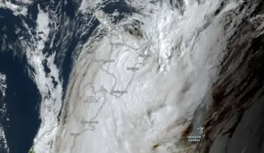 cyclone vaianu makes landfall over north island new zealand april 12 2026