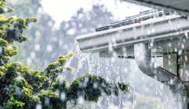Wet, windy weather ends school holidays as rain sweeps north