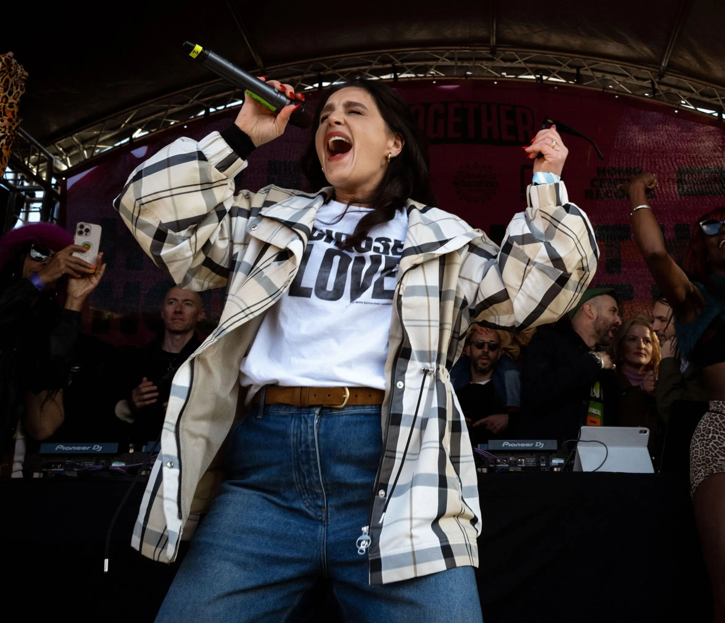 Singer Jessie Ware performing at the House Against Hate event.