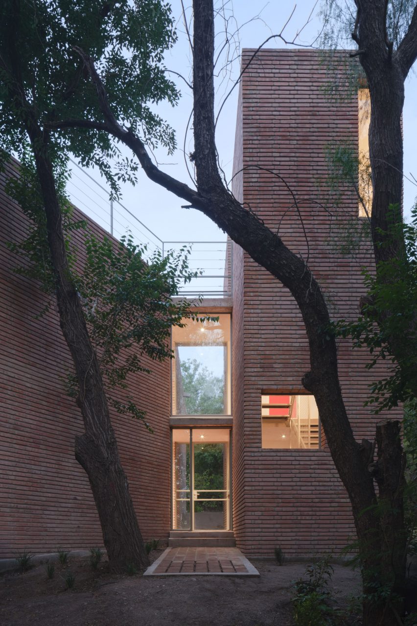 Atelier Cambre exterior view 