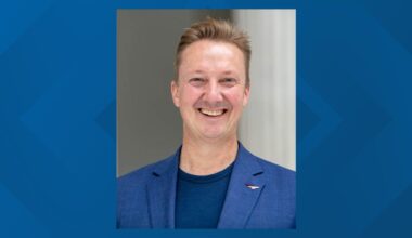 Buffalo AKG's director stepping down in October