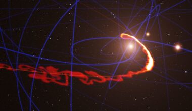 When the cloudy object G2 passed around Sagittarius A* in 2014, astronomers predicted it would look like this: flare lighting up the core of the galaxy. That didn't happen. New simulations explain what influences what happens when a star gets close to a supermassive black hole. Courtesy: ESO/S.Gillessen/MPE/Marc Schartmann.
