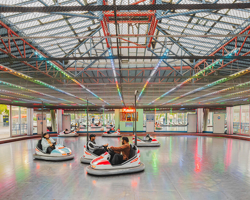 the city as a controlled hallucination: from amusement parks to urban space - 8