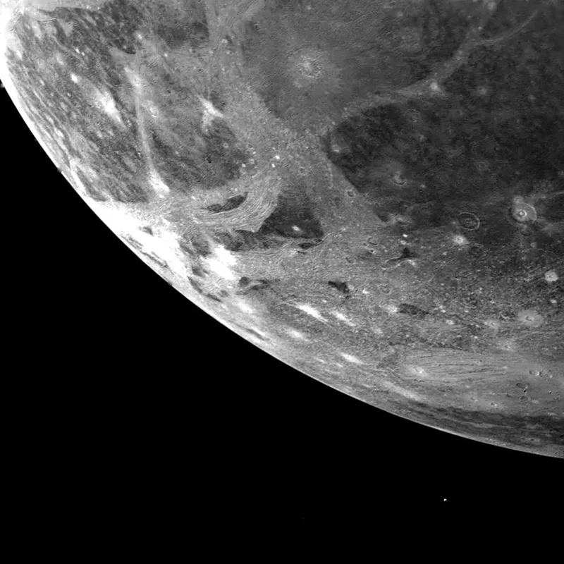 A view of Ganymede captured by Voyager 1 on 5 March 5 1979 from a range of 253,000 km (151,800 miles), shows the moon's southwestern limb. Credit: NASA