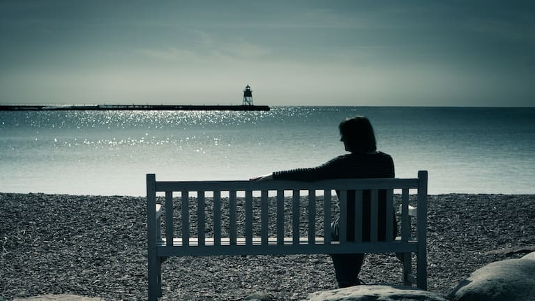 A will made before a de facto relationship still stands. 