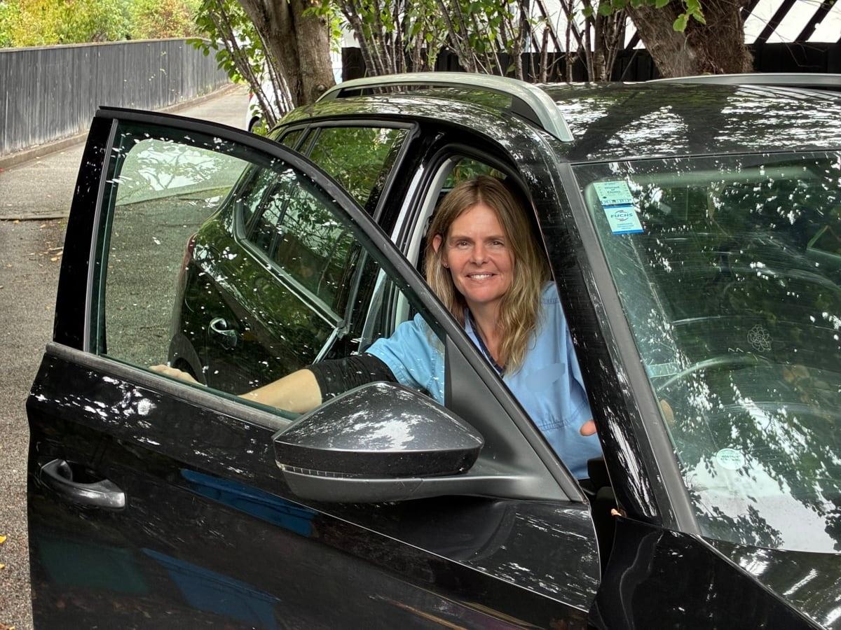 Support workers say government fuel help 'a joke'