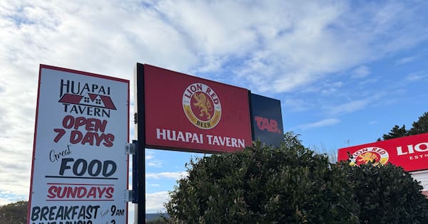 Man who confronted family over child's behaviour at pub defends action
