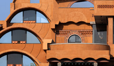 Iki Builds uses local stone and earth for vaulted home in India