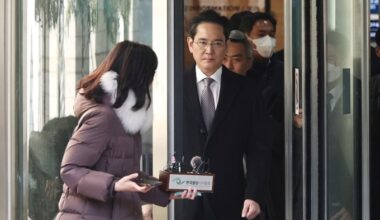 Samsung's Lee family to finish paying $7.95 billion in inheritance tax this month