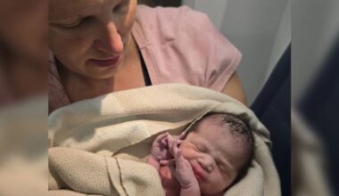Passenger gives birth just before US flight lands