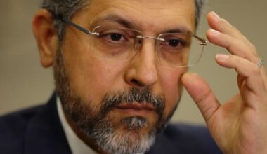 Iranian official says US 'maximalist' demands stall face-to-face talks