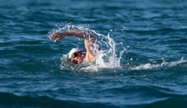Jono Ridler completes 1367km swim around North Island