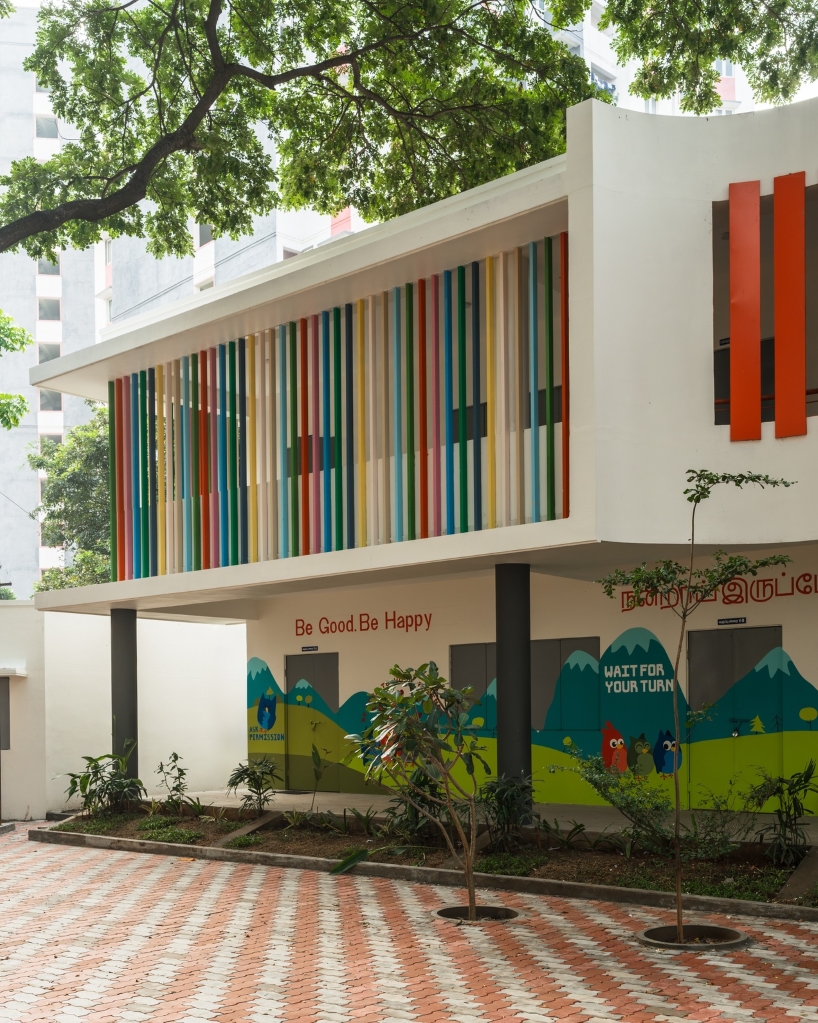 open corridors become classrooms as color and movement reshape an indian school campus - 10